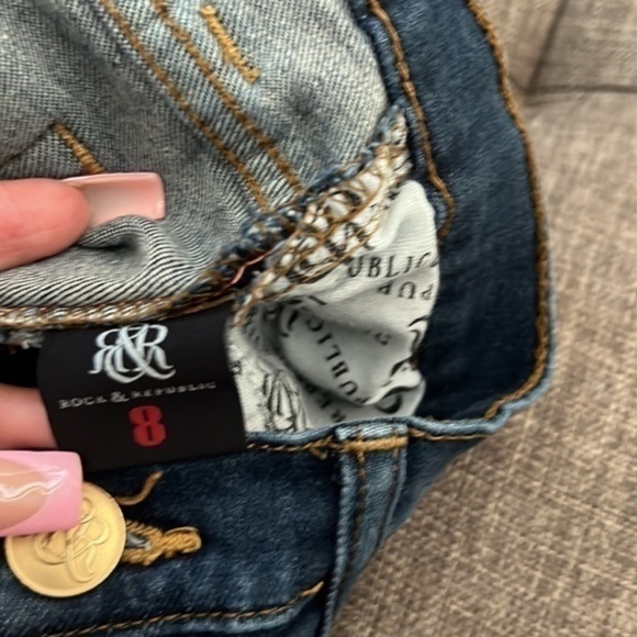 Rock&Republic Denim Shorts - Picture 5 of 8